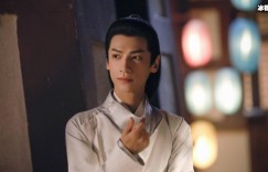 罗云熙参加综艺节目尝试刺绣，看到他做好的成品连老师都夸奖他