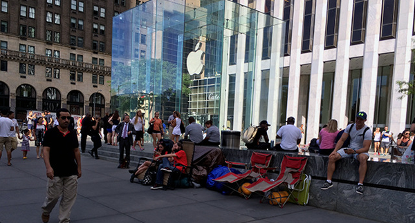 乔布斯用Apple Store改变实体零售业