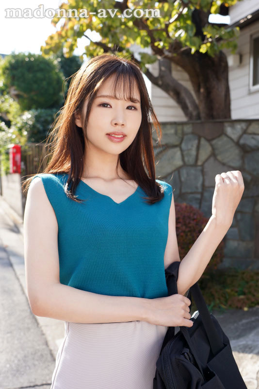 新井リマ(新井里真)作品 JUQ-266 发布！昔日很土的学生进化成「超性感巨乳人妻」请求收留一晚