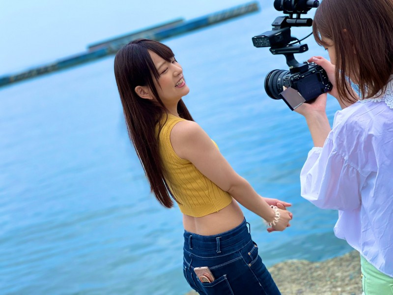 这导演比女优还专业?あおいれな(葵玲奈)引退成为真·全裸监督