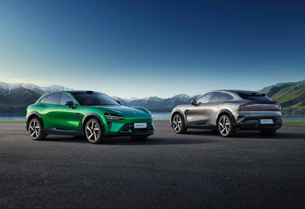 雷军宣布赠送6万个小米汽车合金车模 庆祝50万台下线