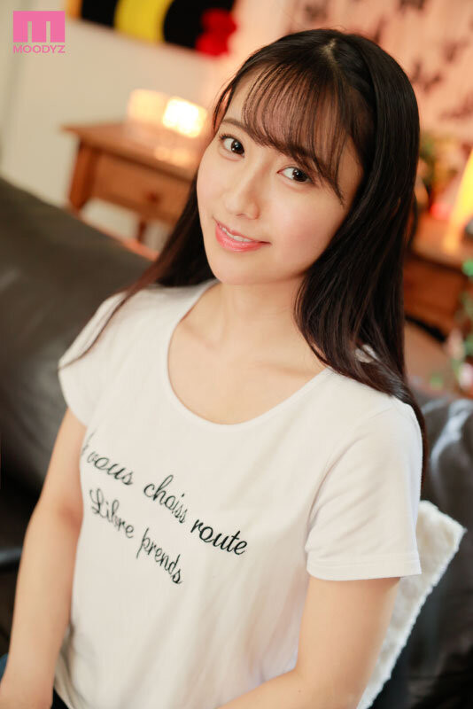 岬野まなつ(岬野茉夏)作品MIDV-220发布！不用套了！她献出人生的第一次！