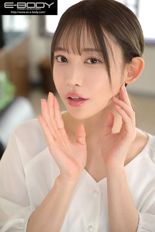 七瀬アリス(七濑爱丽丝)作品EBWH-112发布！散发全部费洛蒙的火辣女上司，露内衣乳沟色气诱惑