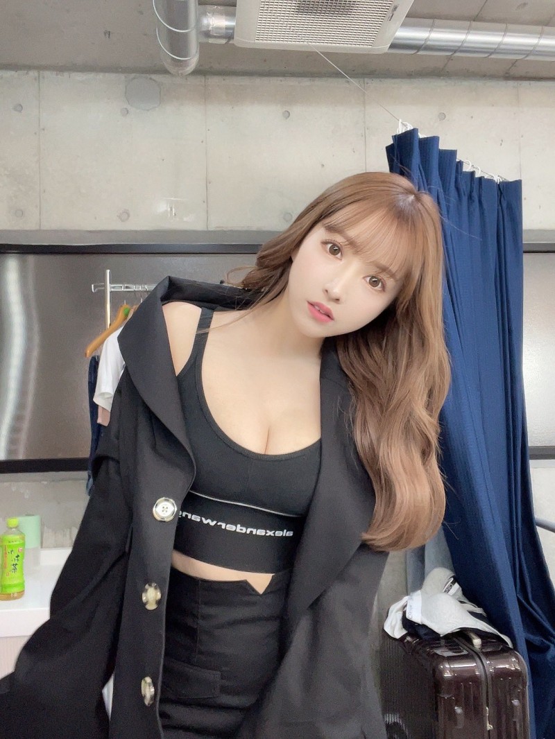 【美天棋牌】「三上悠亚」出道七周年!「性感爆乳」送粉丝福利,宣布自立门户当老板!【EV扑克官网】 【美天棋牌】「三上悠亚」出道七周年!「性感爆乳」送粉丝福利,宣布自立门户当老板!【EV扑克官网】