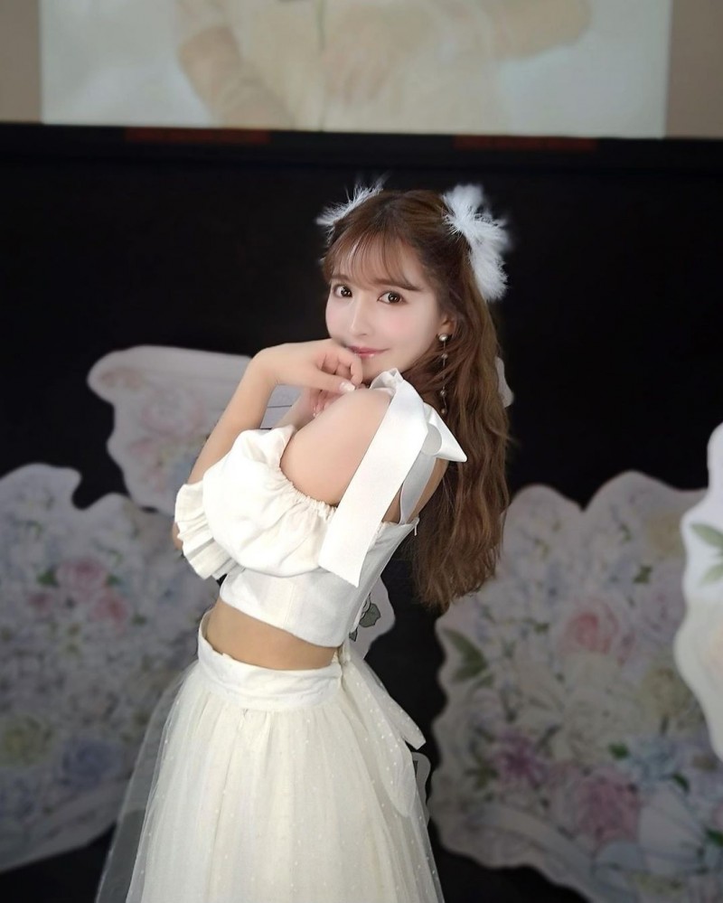 【美天棋牌】「三上悠亚」出道七周年!「性感爆乳」送粉丝福利,宣布自立门户当老板!【EV扑克官网】 【美天棋牌】「三上悠亚」出道七周年!「性感爆乳」送粉丝福利,宣布自立门户当老板!【EV扑克官网】