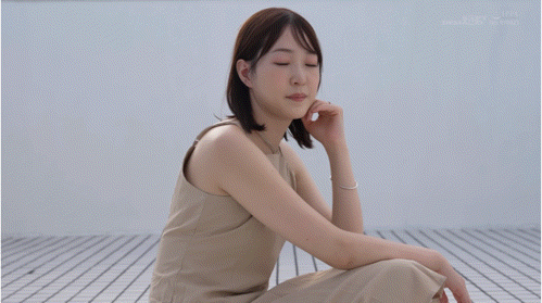 高村澪(SDNM-534)177公分的大长腿！抖M的她被男优搞到哭！