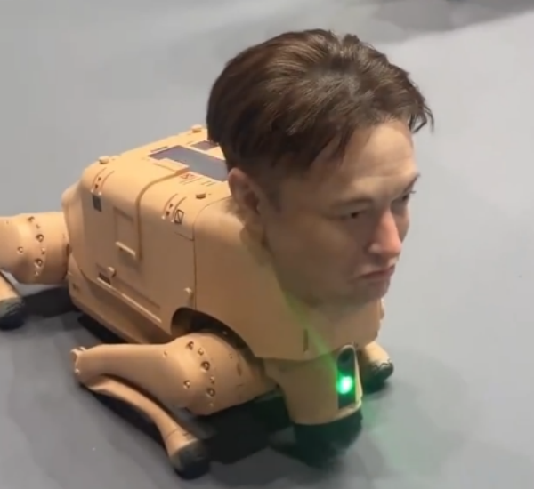 美艺术家Beeple展出人头机器狗 含马斯克、扎克伯格等