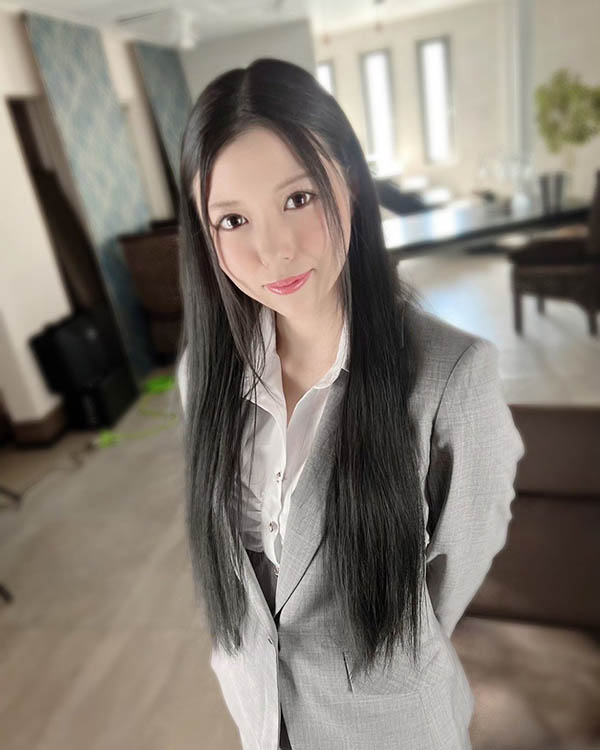 最新推荐！现役受付嬢「高坂妮娜」精选作品介绍……