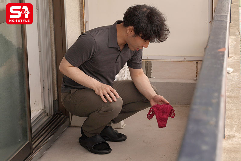 鷲尾めい(鹫尾芽衣)作品SNOS-016发布！一直捡到巨乳邻居的内裤！去按门铃居然被「用L罩杯迎接」