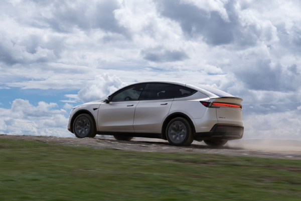 1月1日-11日全国乘用车批发销量下跌40% 达38.1万辆