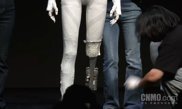 1月31日-2月1日 全新一代小鹏机器人将首次线下互动! 1月31日-2月1日 全新一代小鹏机器人将首次线下互动!