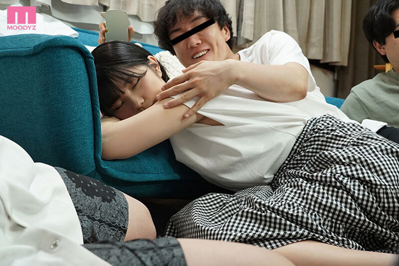 【美天棋牌】纯白彩永(MIDA-494) 参加网球社迎新的「可爱巨乳女友」，玩太嗨…光滑美乳直接露出！