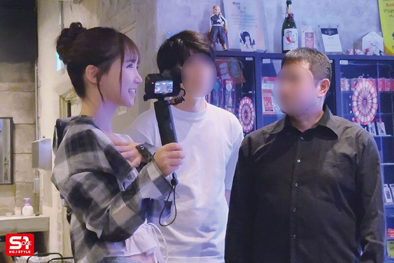 三田真铃（SNOS-174） 狂搭讪素人男子的「深沟美乳妹」，在最棒时机出手…果然全中！