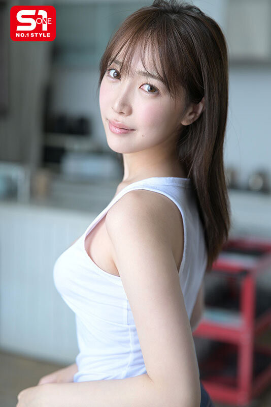 【美天棋牌】铃木希(SNOS-124)不愧是超大型新人！条件超棒的铃木希要被吉村卓调教了！