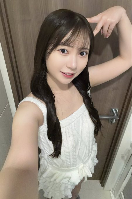 咲月阳菜(咲月ひな)出道作品番号及封面,咲月阳菜个人简介