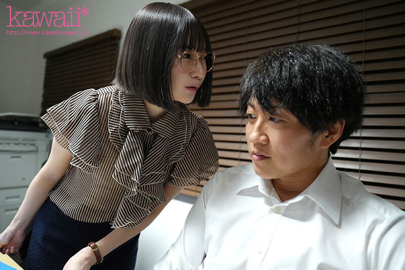 松岡美桜(松冈美樱)作品CAWD-963发布!睽违两年的复活!她戴上眼镜饰演把前辈弄到手的心机女!