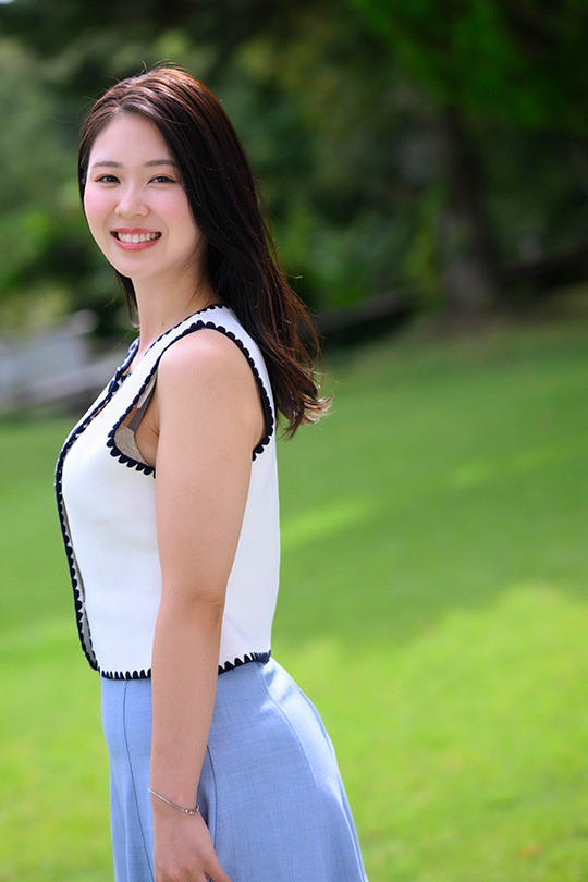 久远美绪(JUR-067) 「巨乳原石美人妻」诱惑出道，「透明又纯白的火辣胴体」太吸睛！