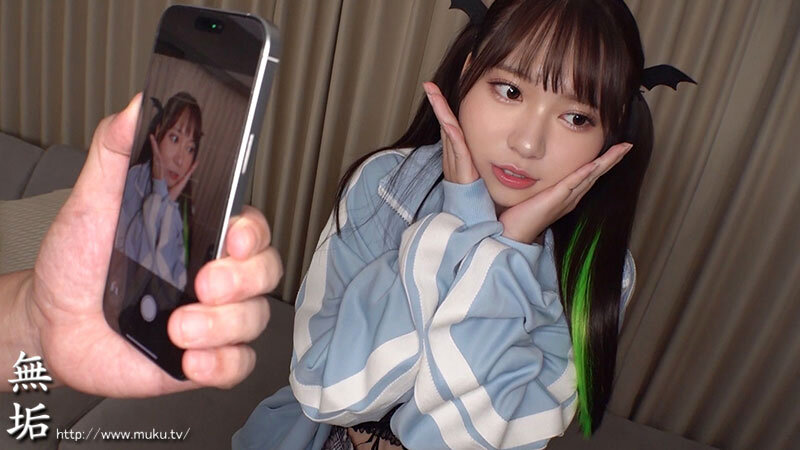 【美天棋牌】咲月阳菜(MUKC-122) 暗地从事性服务的「美少女偶像」，用迷人胴体火辣陪睡…