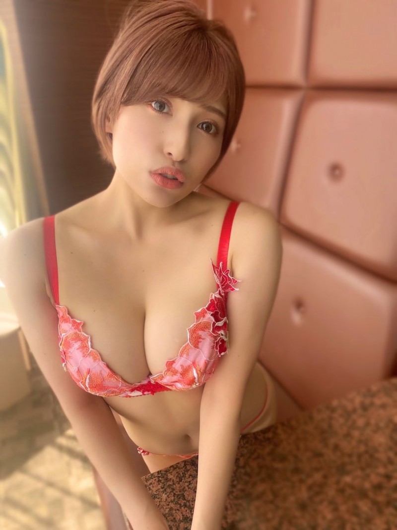 最新推荐!乳控超爱巨乳女优《若宫叶月》精选作品介绍……