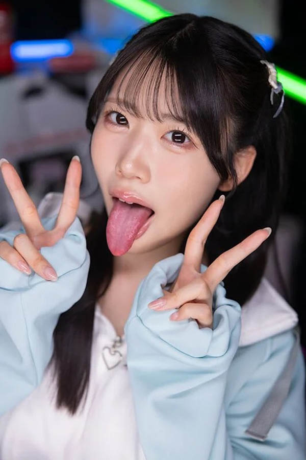 【美天棋牌】(YMDD-498) 「新一代潮吹女王」爆乳照连发，「诱惑G奶曲线」超邪恶！
